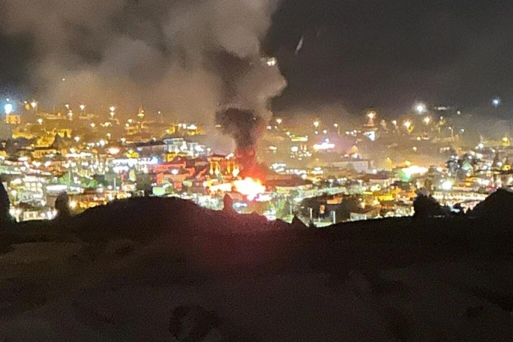 Otel yangınında faciadan dönüldü