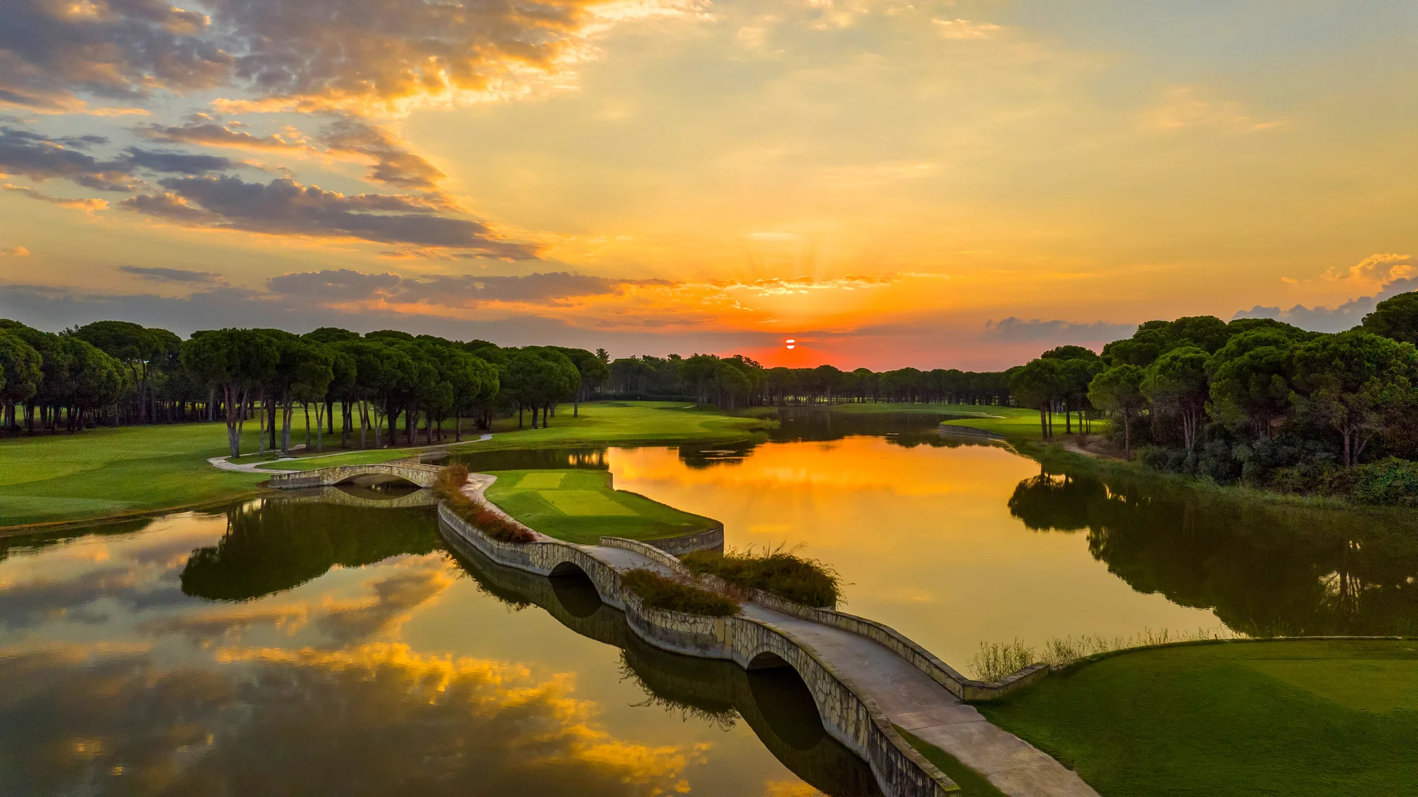 Gloria Serenity Resort Türkiye’nin En İyi Golf Oteli seçildi
