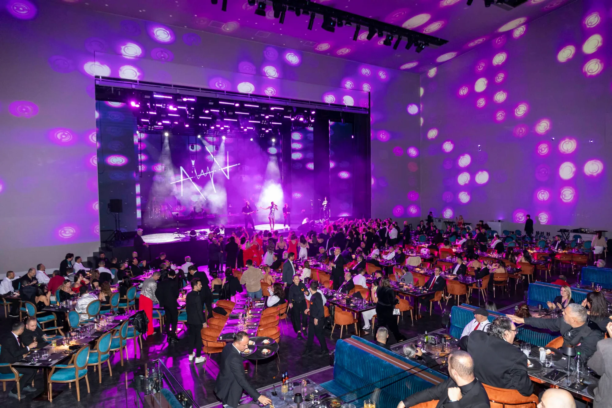MTS Globe Türkiye, sezonu “Glamourous Night” ile Antalya’da kapattı