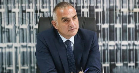 Bakan Ersoy: “Türkiye’nin yükselişi, Rus ve İngiliz turist artışlarıyla sürüyor”