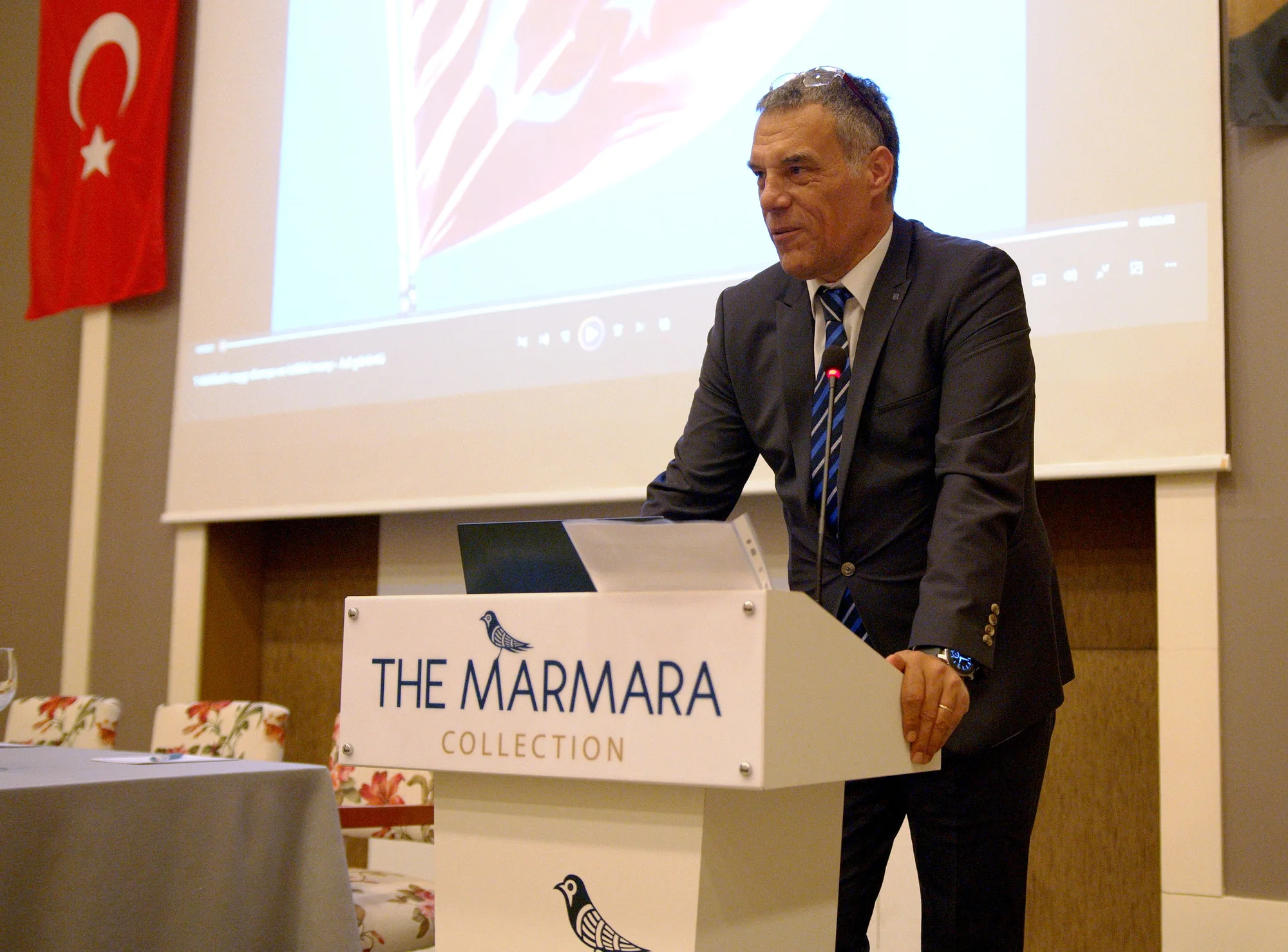 Uğursal Uğur, Skal Antalya'da yeniden başkanlığa seçildi