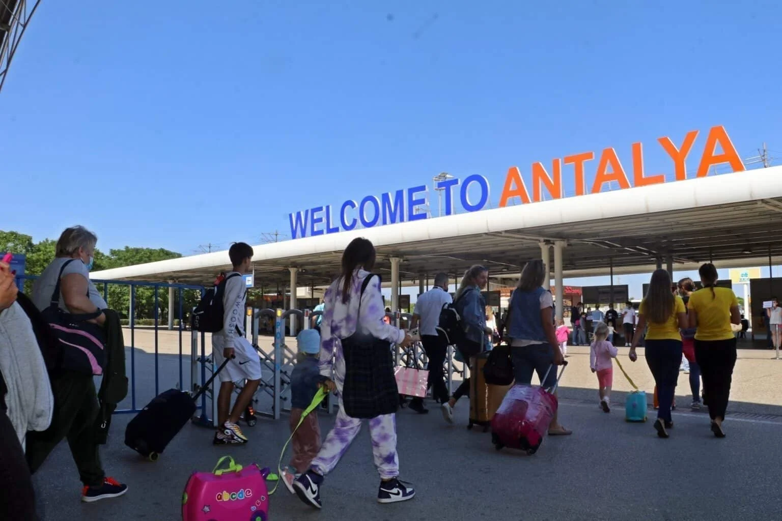 Antalya’ya gelen ziyaretçi sayısı 11 milyonu geçti