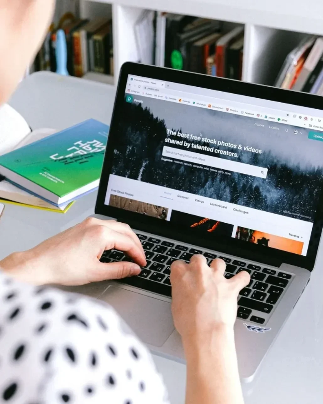 Tatilciler, değerlendirme platformlarını kullanarak turizm çalışanlarından ayrıcalık bekliyor