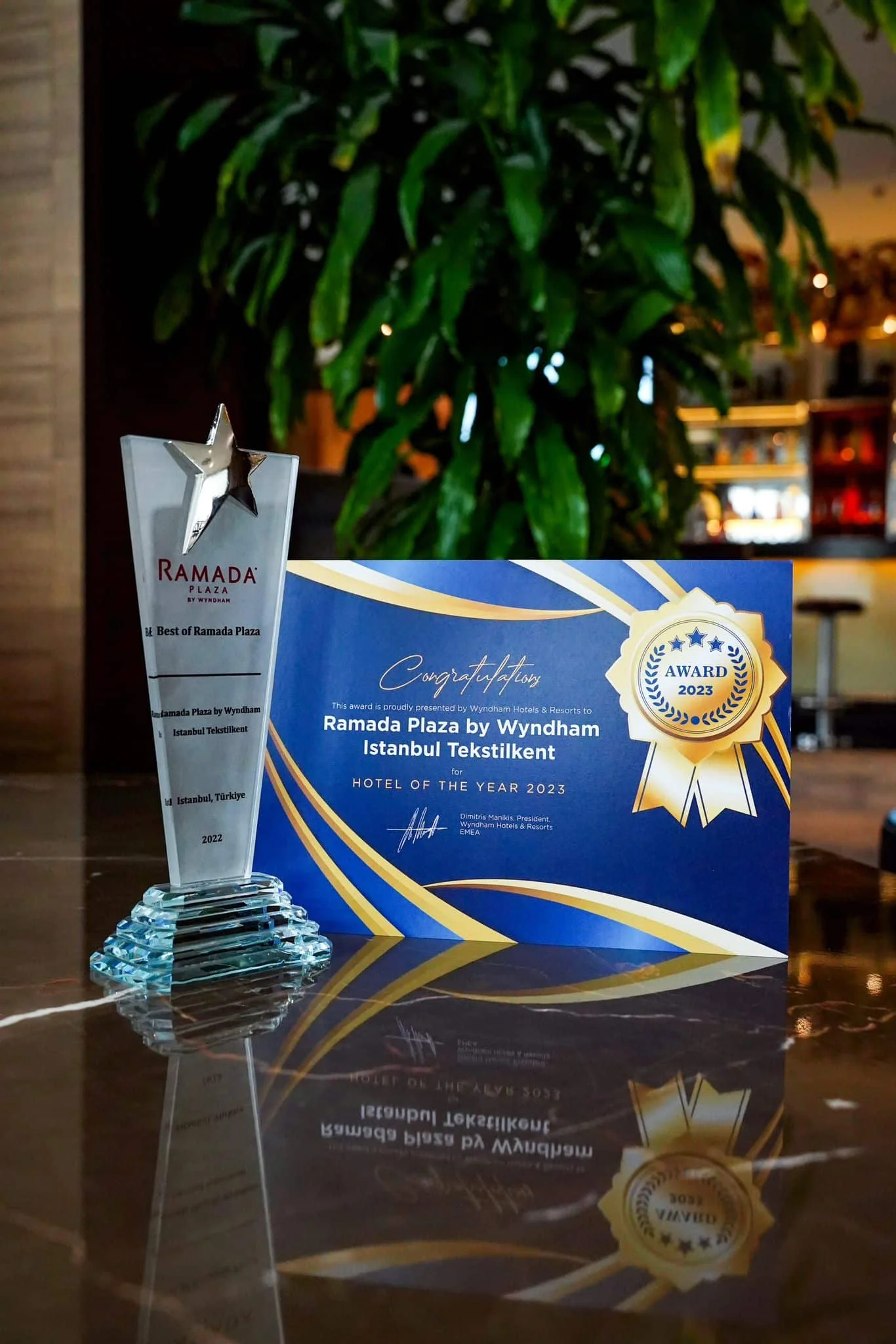 Ramada Plaza By Wyndham İstanbul Tekstilkent’e Hotel Of The Year 2023 ödülü