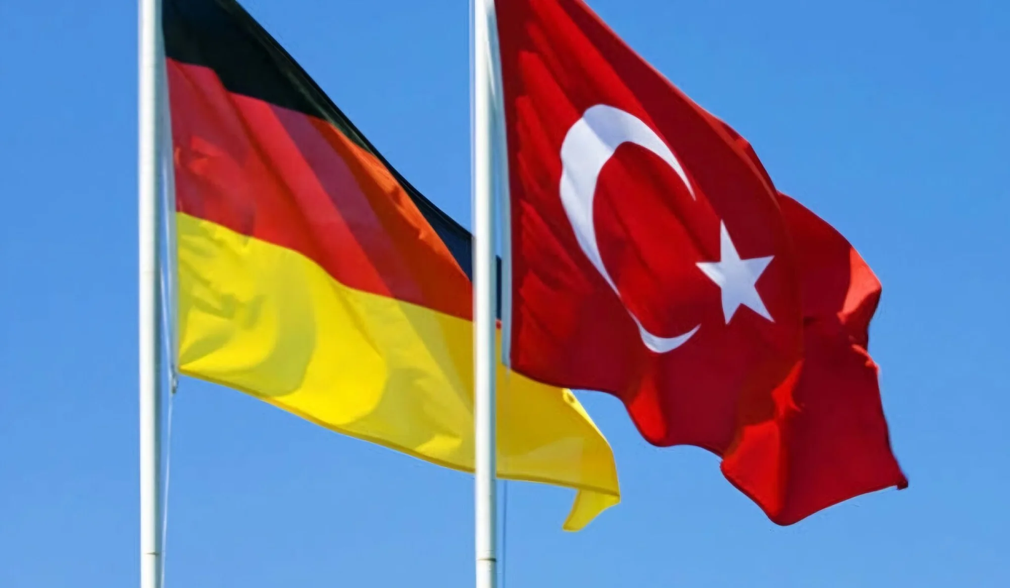 Almanya açıkladı: Türkiye'deki vize verme süreci etkilenmeyecek