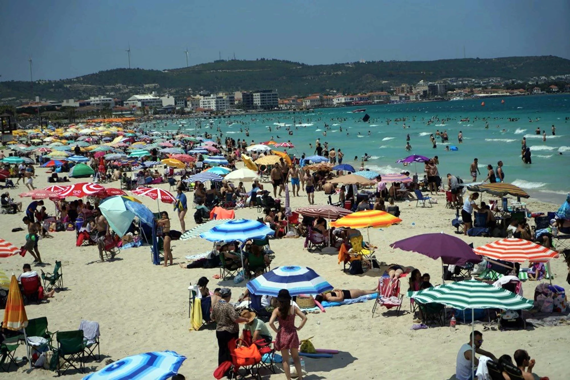 Çeşme'de tesislerde doluluk %90'ı aştı, hedef kış sezonunu canlandırmak