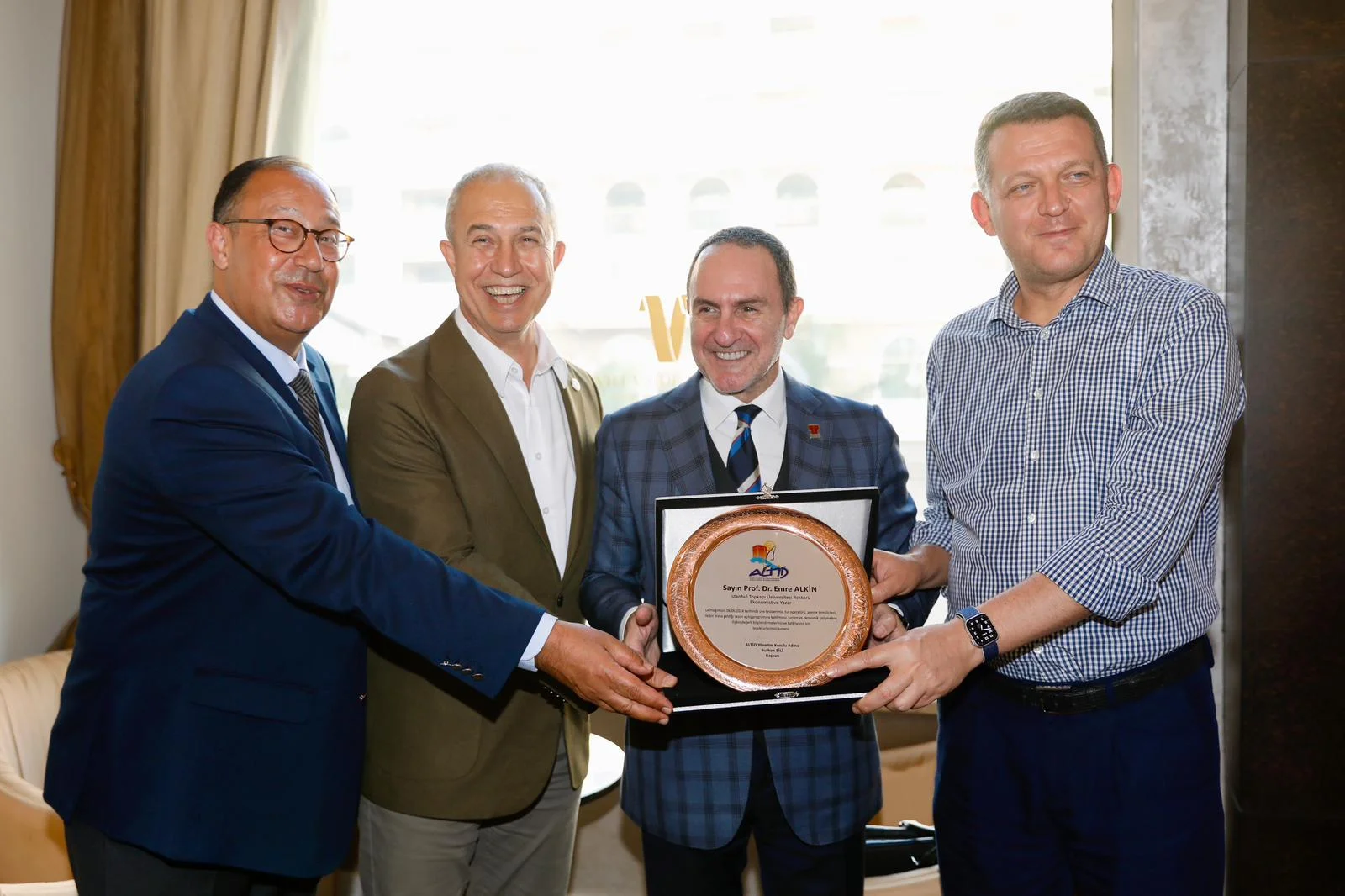 ALTİD sezonu kokteyl ve konferansla açtı