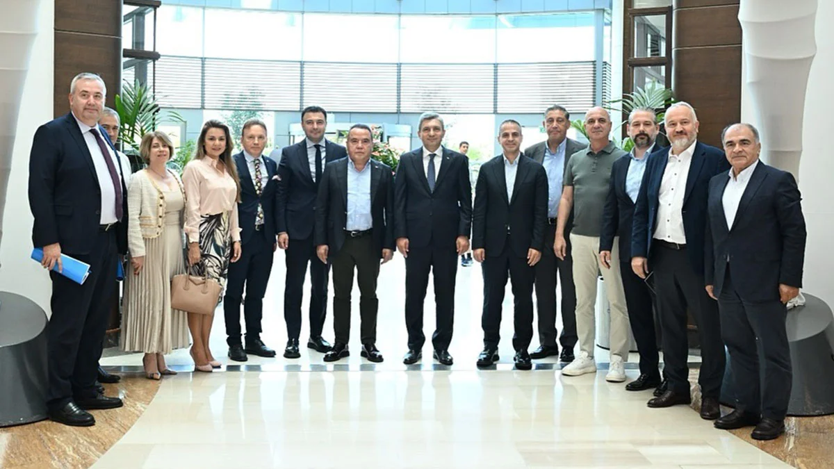 Sektör temsilcileri, Antalya turizmi için bir araya geldi