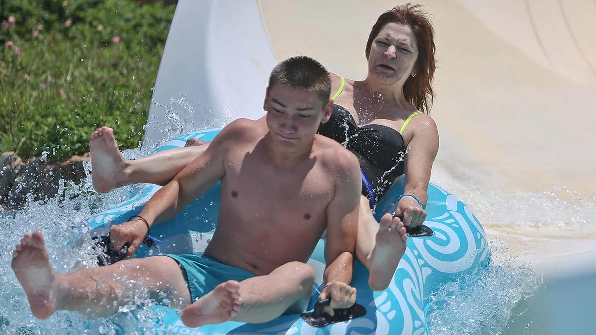 Tatil uzadı, Antalya doldu: Otellerde %80 doluluk bekleniyor