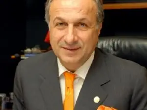 Başaran Ulusoy: "Hükümet küçük acentaları desteklemeli"