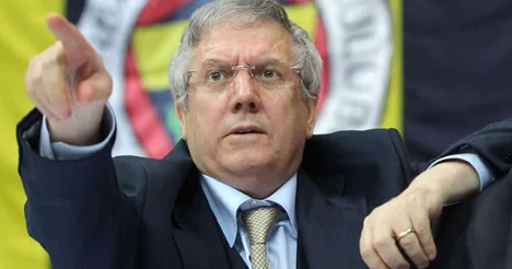Aziz Yıldırım, polise kızdı Yunanistan tatilini başlamadan bitirdi