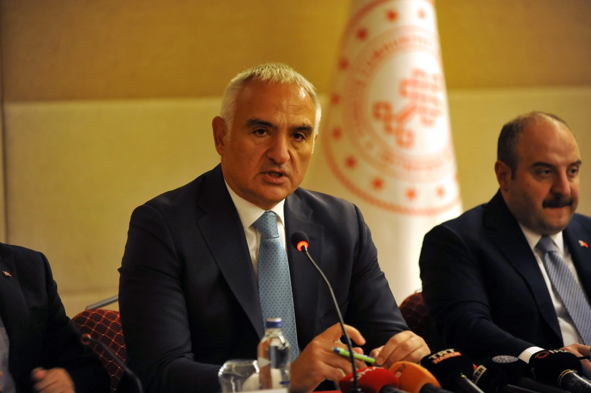 Bakan Ersoy: “Uludağ'ı eski günlerine geri döndüreceğiz”
