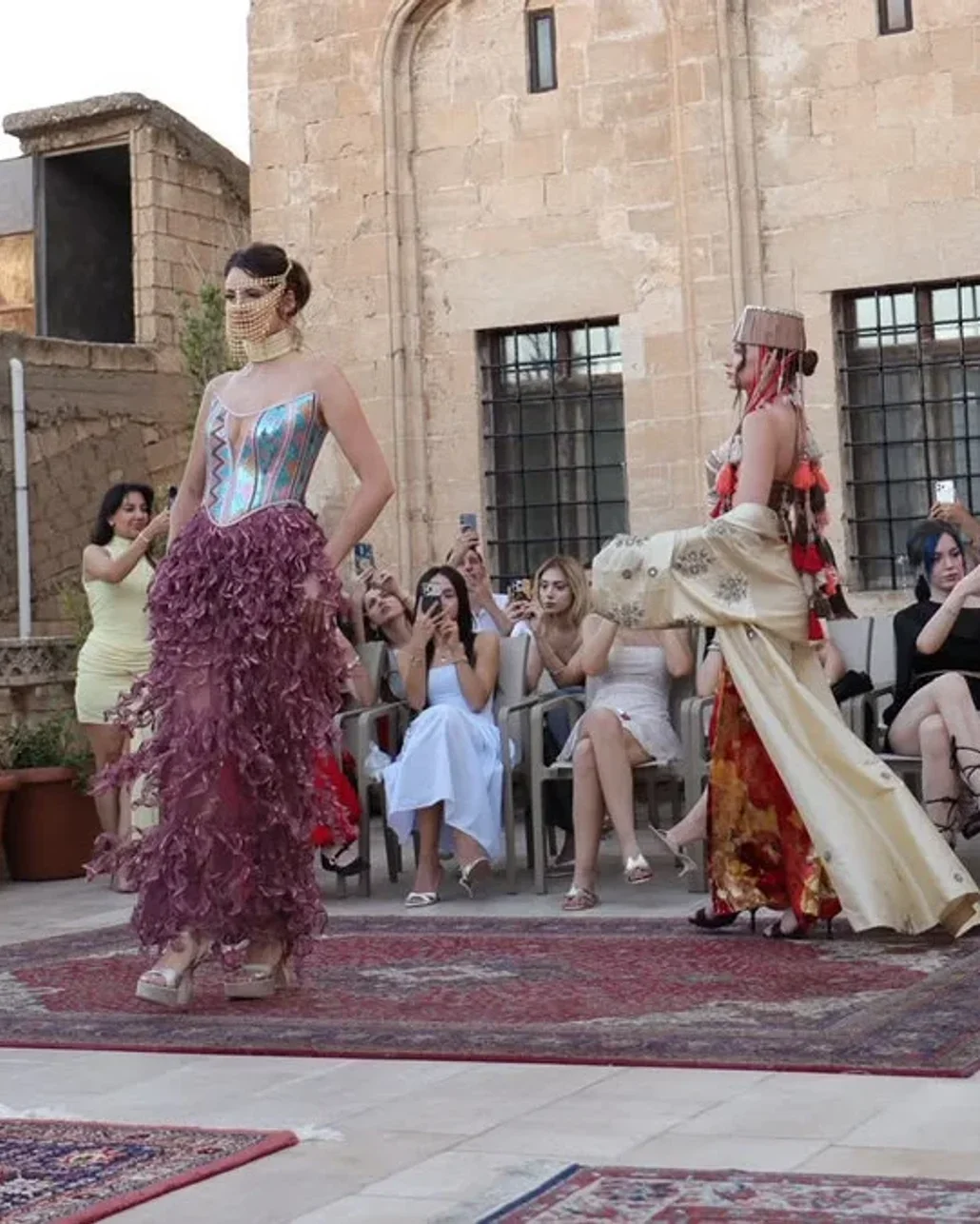 Fashion Week Mardin, Mardin Otelciler ve Turizmciler Derneği öncülüğünde modayı Mezopotamya ile buluşturdu