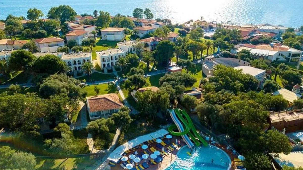 Sığacık’taki Club Resort Atlantis, tatile sanat katıyor