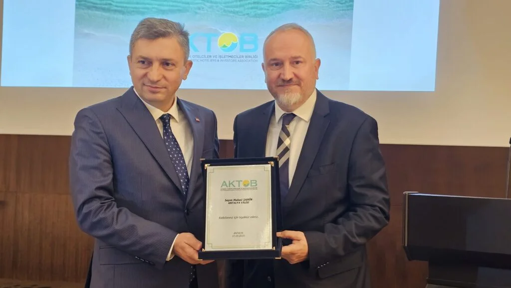Antalya Valisi Hulusi Şahin: “Turizmin zarar görmemesi birinci önceliğimiz”