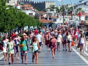 Turist sayımız 25 milyon’a düştü