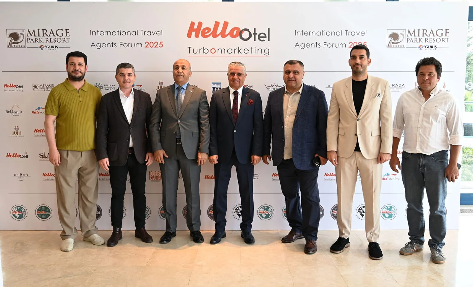 450 acente Kemer"de otellerle buluştu
