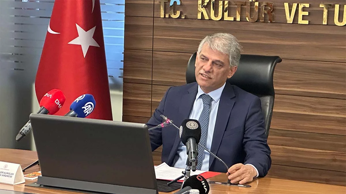 Nadir Alpaslan: “Kamu arazilerini yeni yatırımlar için turizm yatırımcılarına sunacağız”