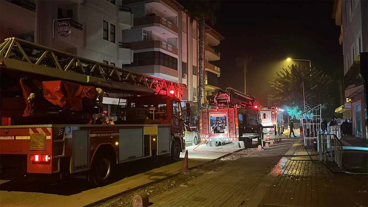 Antalya’da animasyon ekibinin kaldığı personel lojmanında yangın paniği