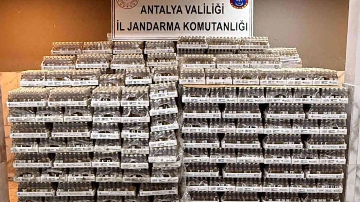 Antalya’daki otelin deposundan 5 bin litre kaçak/sahte votka ele geçirildi