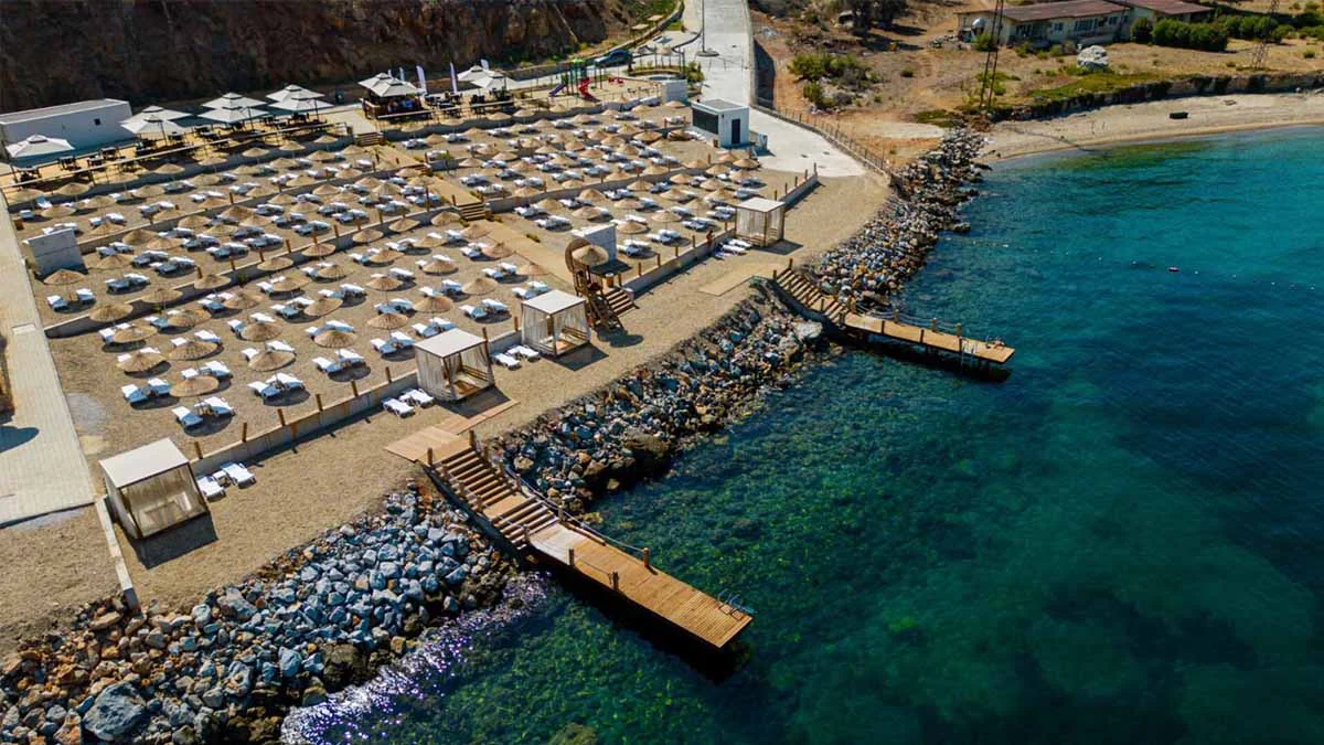 Bakan Ersoy açıkladı, Antalya ve Bodrum’a yeni plajlar