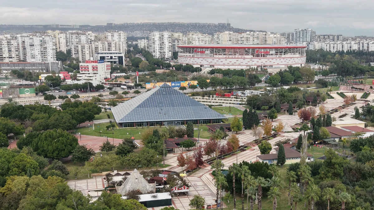 Antalya’da içerisinde otellerin de bulunduğu 6 milyar dolarlık arazi davasında “Süleyman” karmaşası