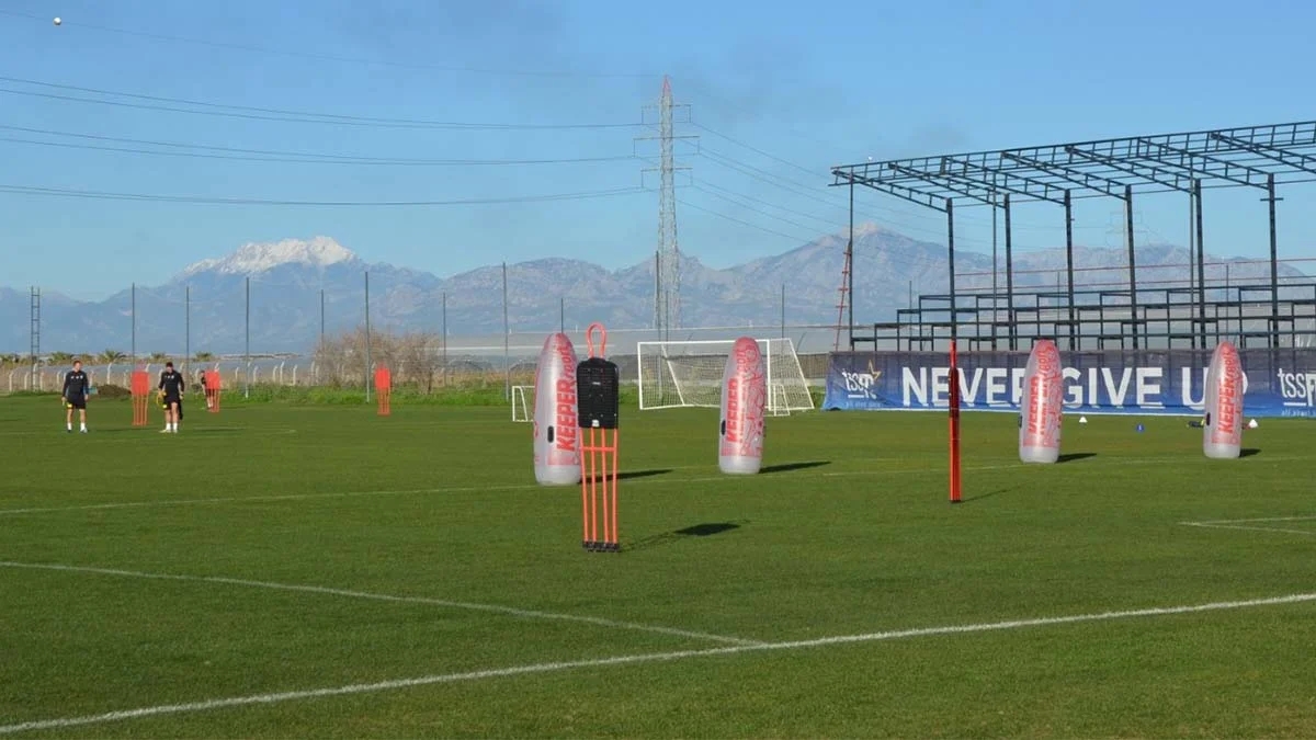 TSS FC, Antalya'ya FIFA standartlarında 5 futbol sahası kazandırdı