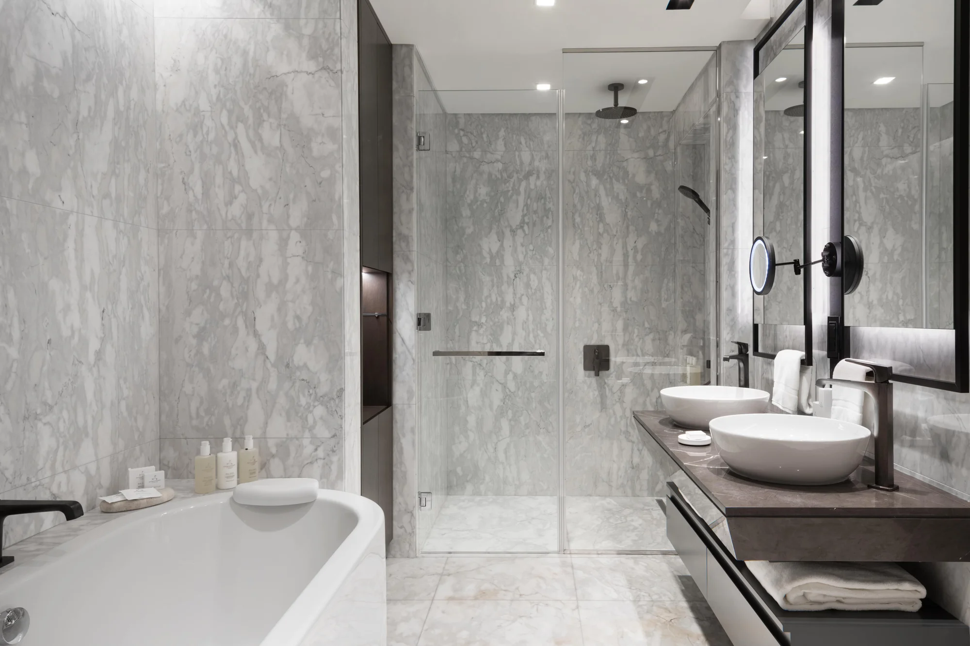 JW Marriott Residences İstanbul Marmara Sea, kapılarını açıyor