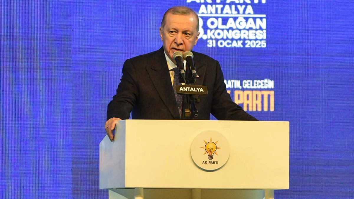 Cumhurbaşkanı Erdoğan: “Turizmcilerimiz, kendi içlerindeki çürük elmaları temizlemeli”