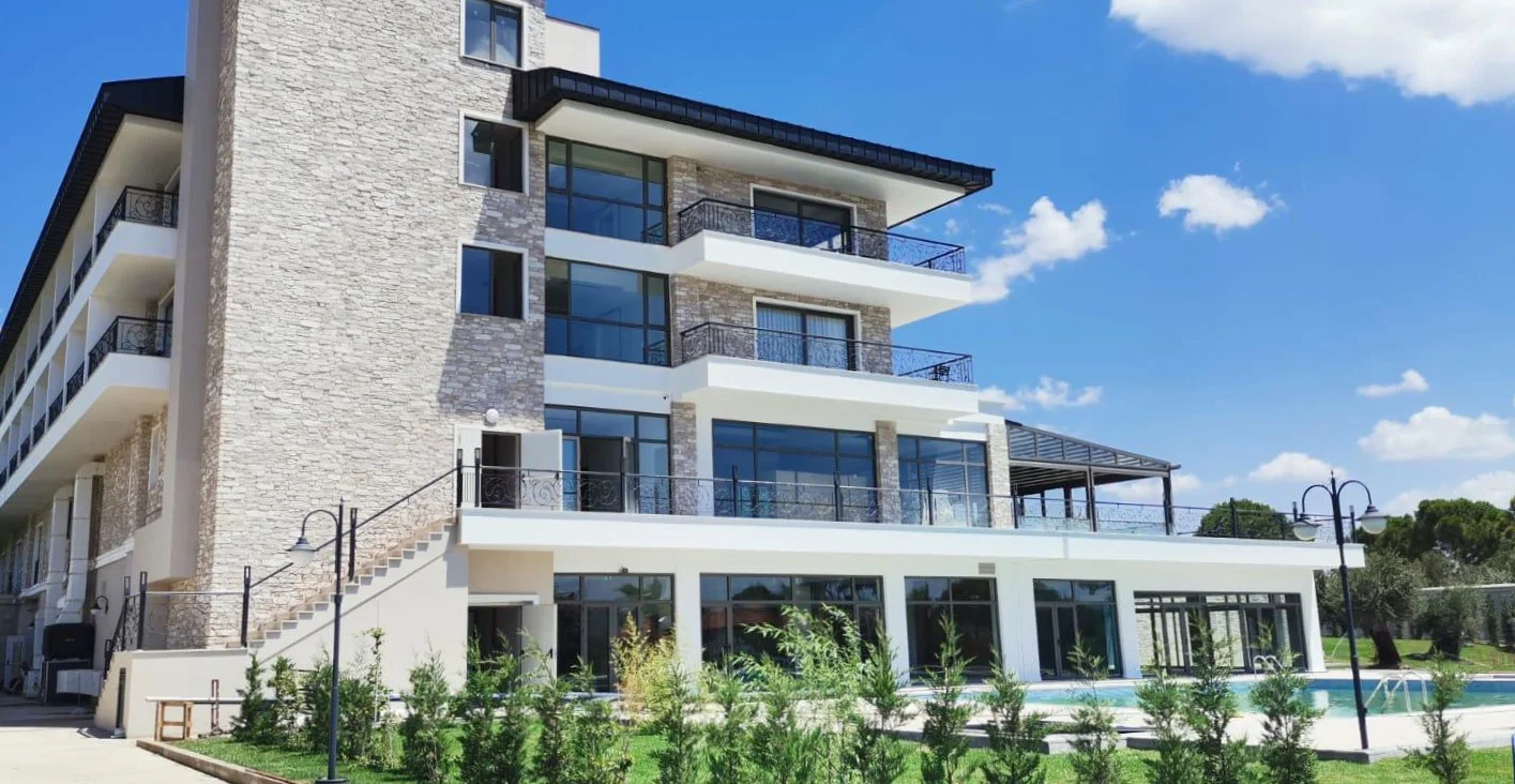 Kazdağları’ndaki yeni Dedeman oteli için imzalar atıldı