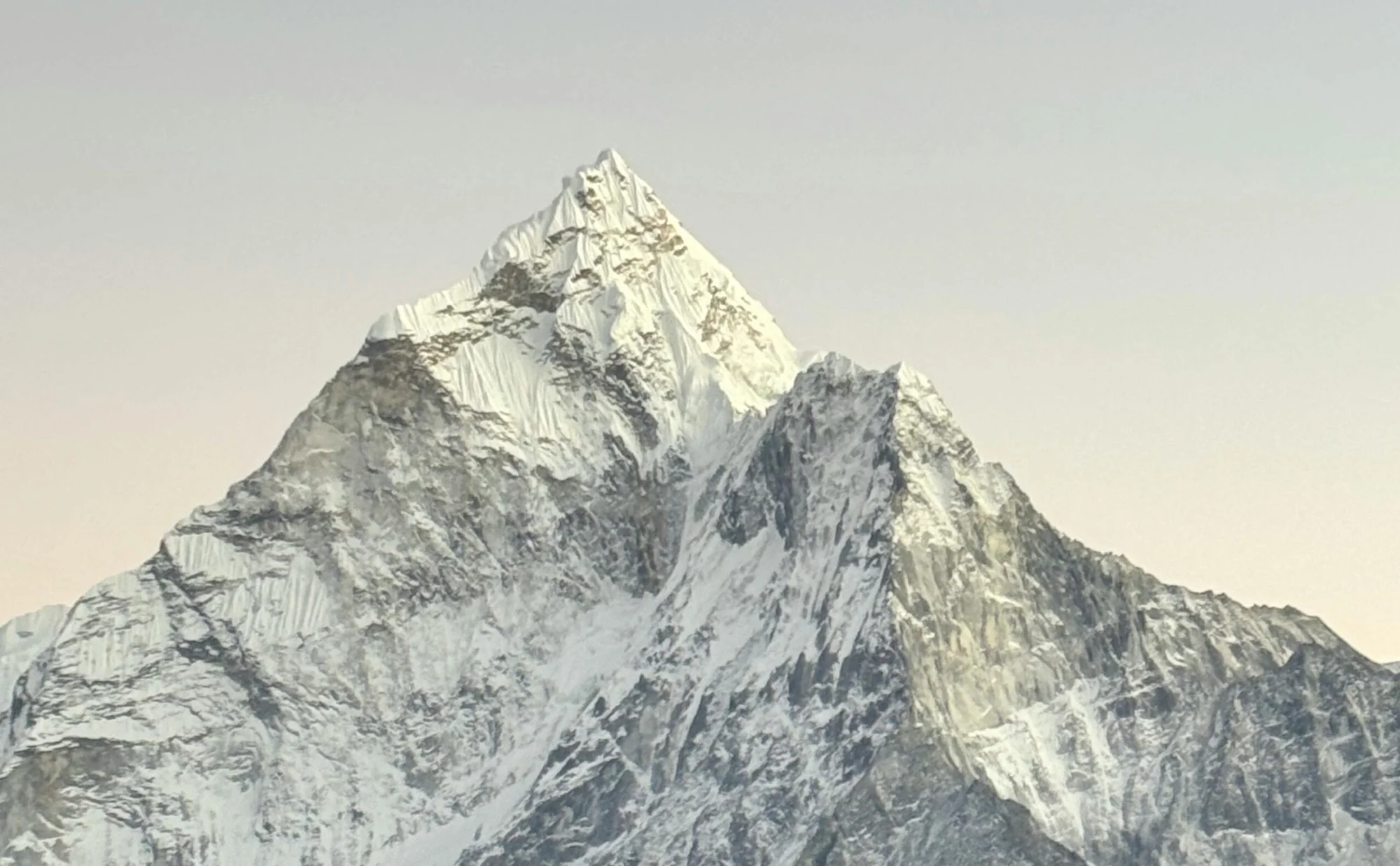 Dağcı turistler, Everest'i çöplüğe çevirdi