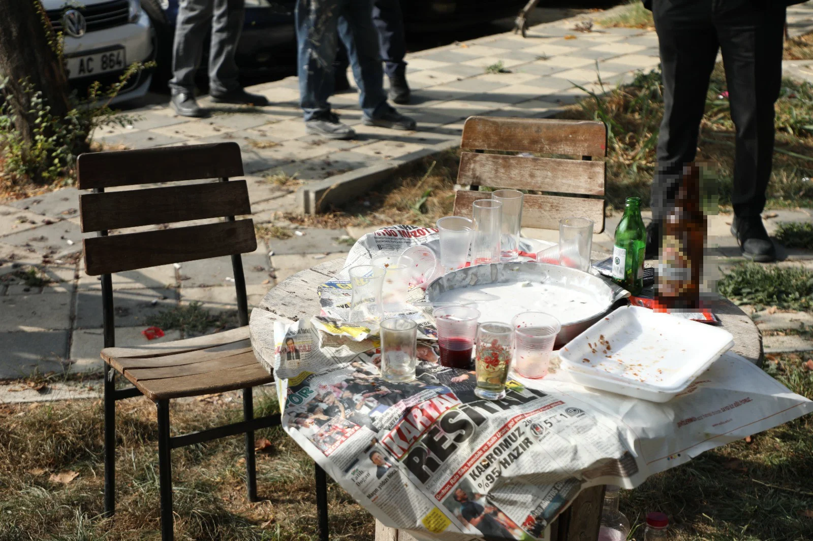 Parkta alkol alıp çöplerini bırakan 4 kişiye 160 bin TL ceza