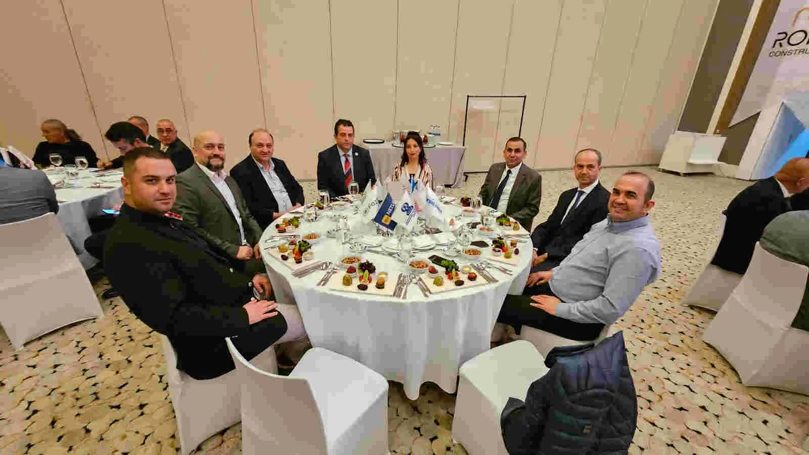 POYD üyeleri, iftar yemeğinde buluştu