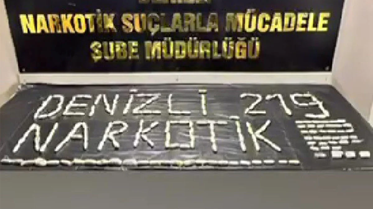 Uçaktan inen yolcunun midesinden 1.3 kilo uyuşturucu çıktı
