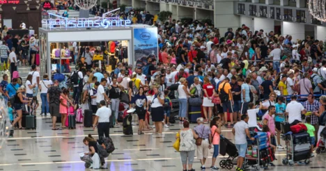 Antalya turizmi Haziran’da üçüncü rekorunu kırdı: 24 saatte 90 bin turist geldi