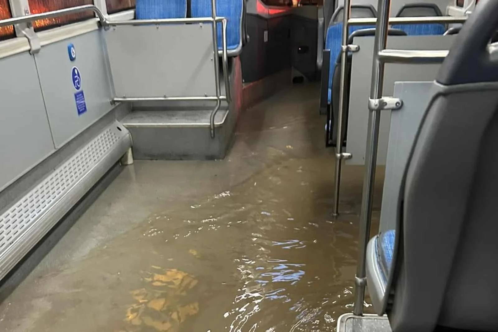 Turizmin başkenti Antalya yağmura teslim