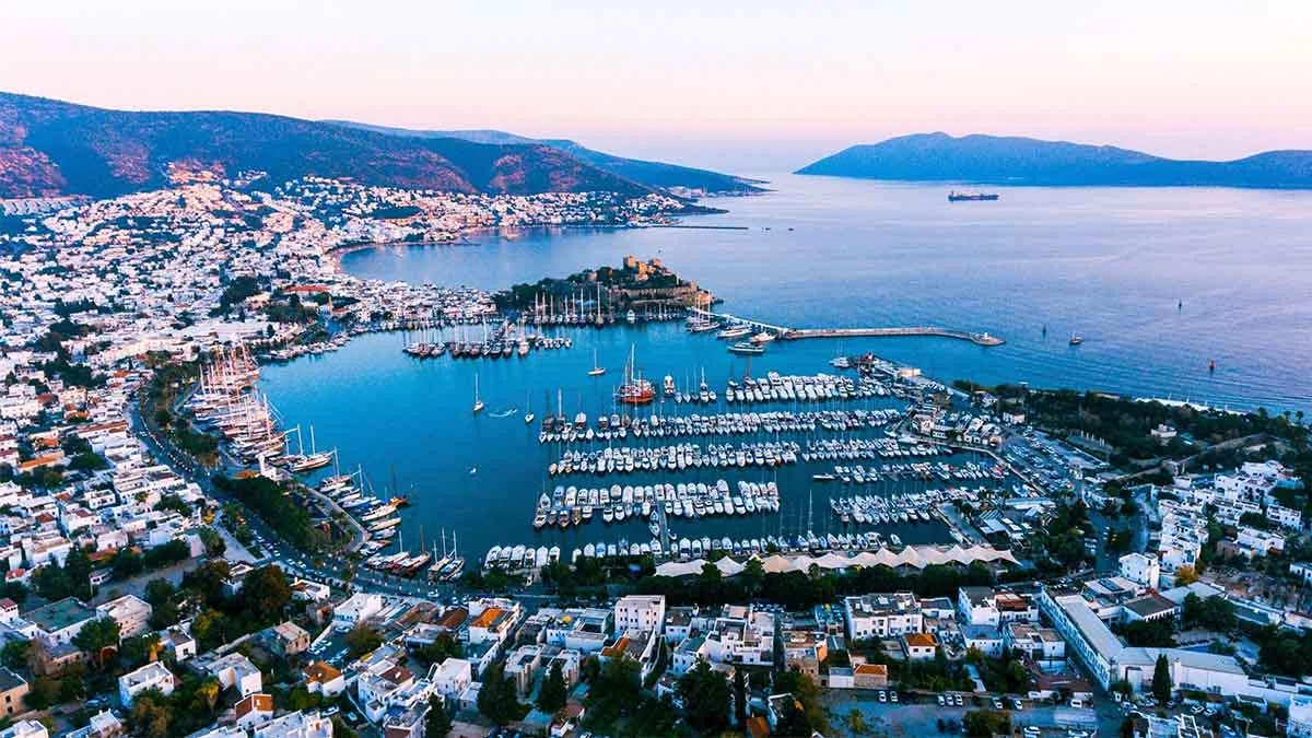 Bodrum’da yaz sezonu öncesi inşaat yasağı başladı