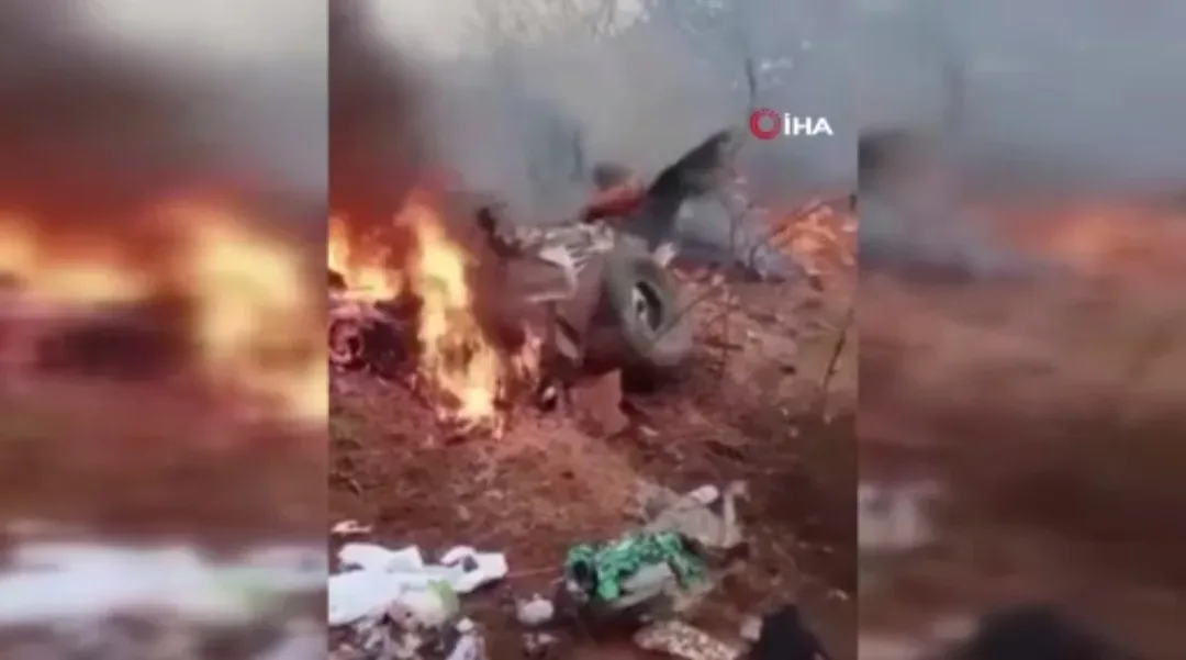 Alman ve Macar turistleri taşıyan uçak düştü:  Kurtulan olmadı