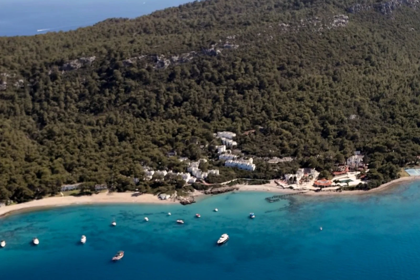 Antalya’daki efsane turizm arazisi, asılsız iddialarla karşı karşıya…