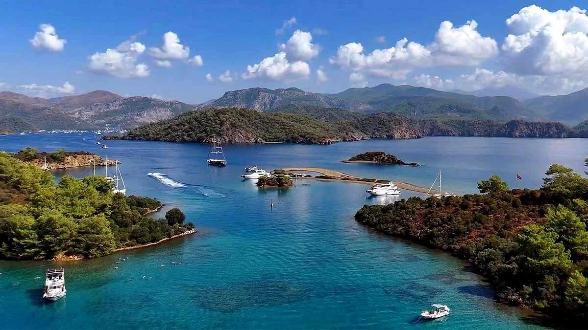 Turistlerin ve lüks yatların gözdesi: Göcek