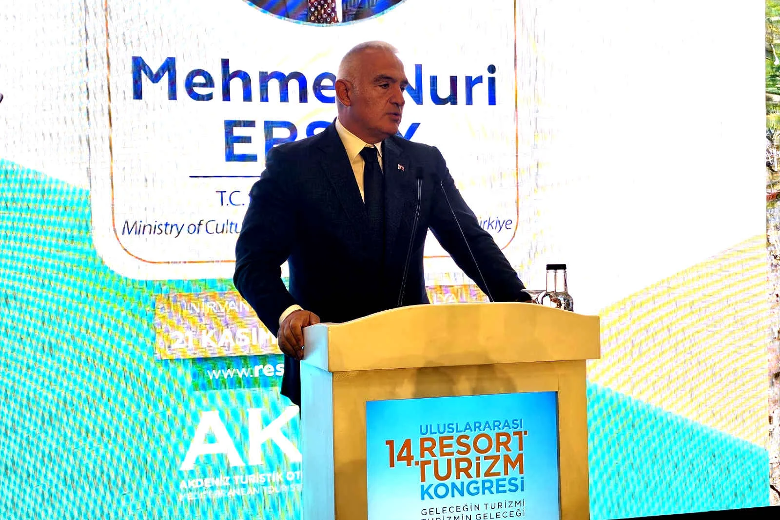 Bakan Ersoy: “Sizden bahane değil, çözüm üretmenizi bekliyoruz”