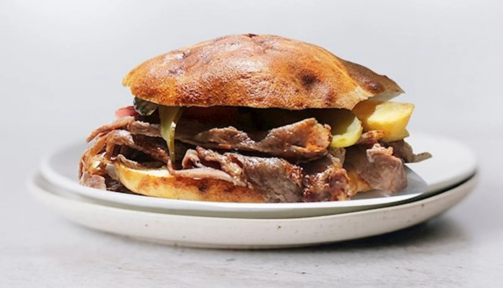 Dünyaca ünlü lezzetleri geride bırakan Tombik Döner, Dünyanın En İyi Sandviçi seçildi
