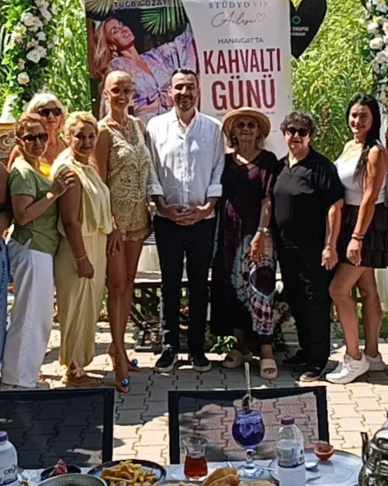 Tuğba Özay’dan Antalya’da çöp isyanı: “Çöp cezası uygulansın Türkiye'ye örnek olsun”