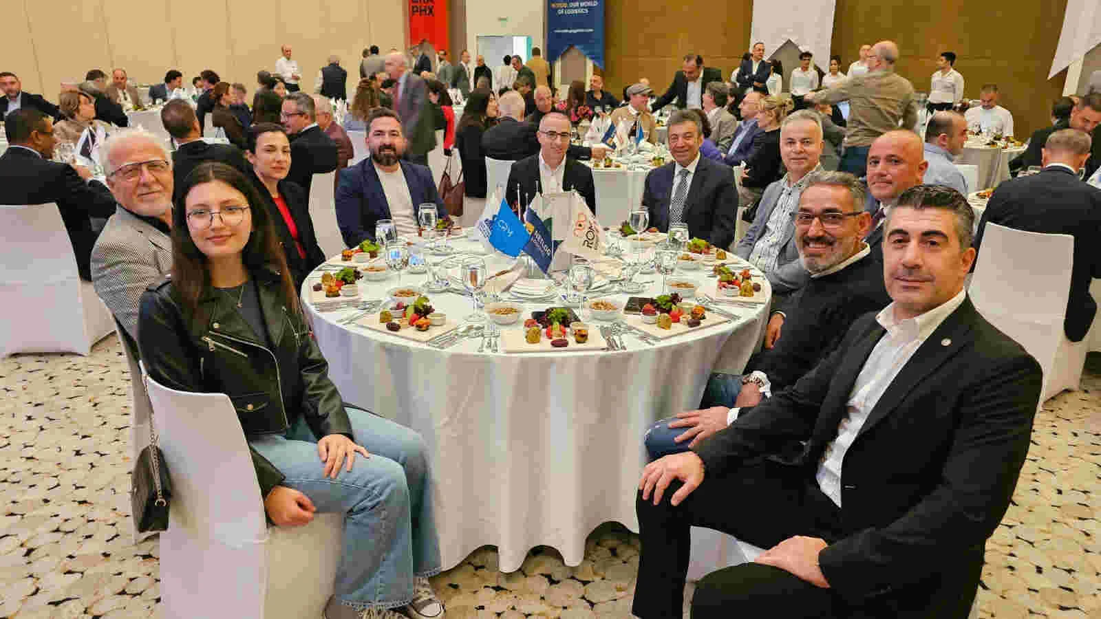 POYD üyeleri, iftar yemeğinde buluştu