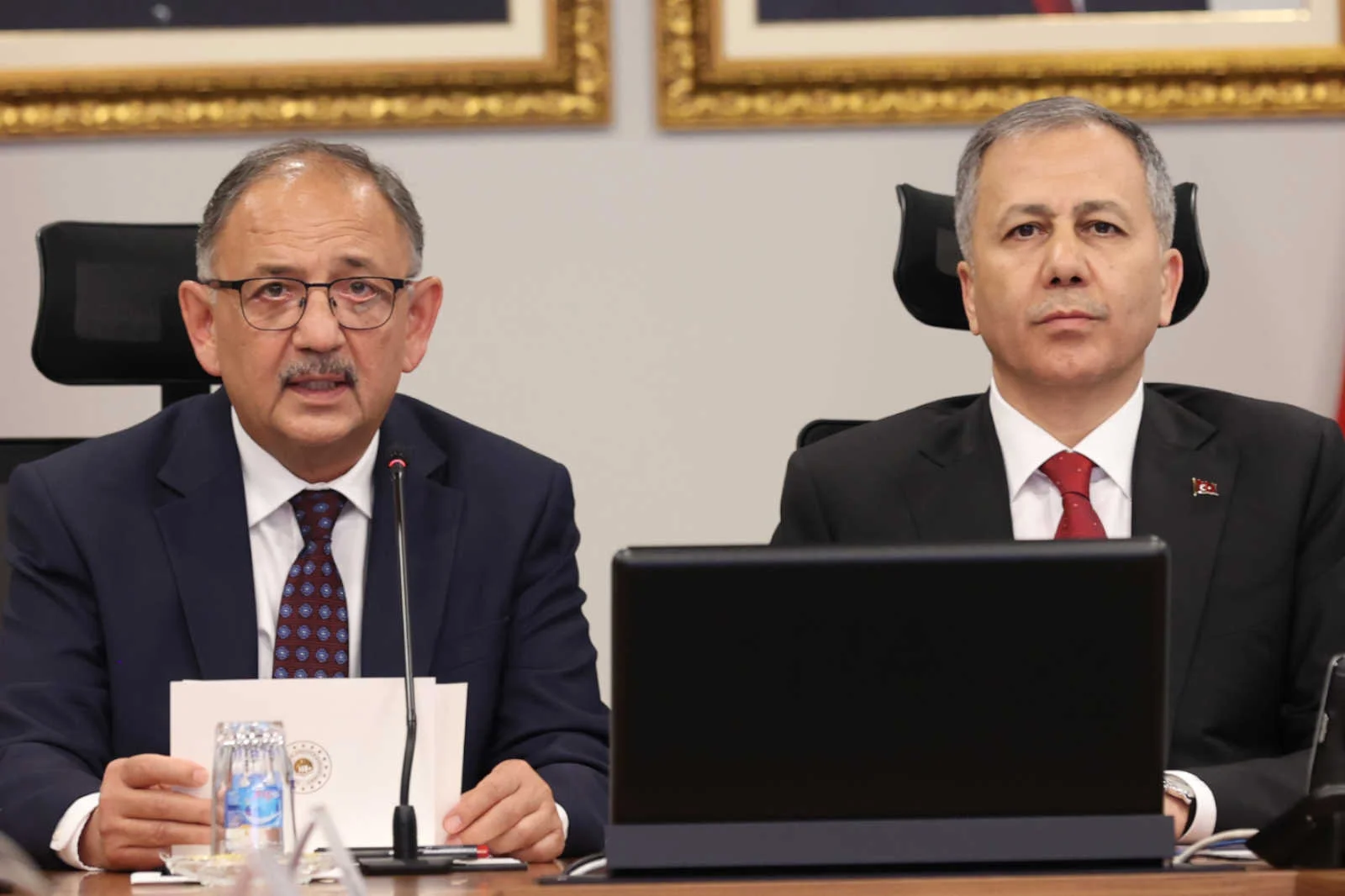 Hedefimiz turizmi baltalamak değil, sahilleri kaçak yapılardan arındırmaktır!
