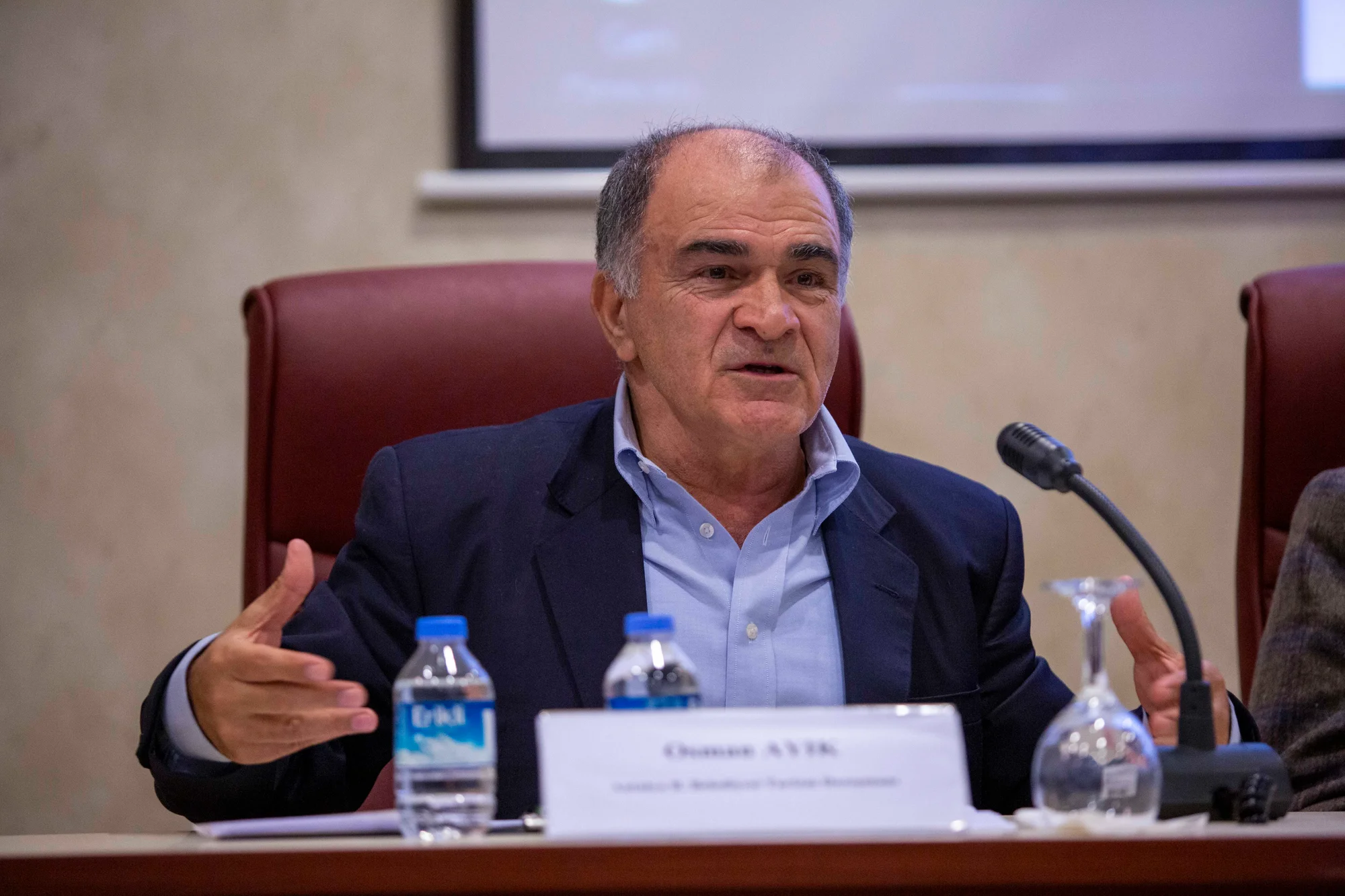 Osman Ayık: “Bu nüfus artışı devam ederse Antalya’da turizm yapamayız”