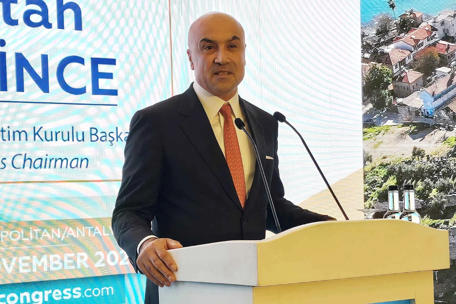 Fettah Tamince, Antalyalı otelcileri yurt dışında yatırıma davet etti