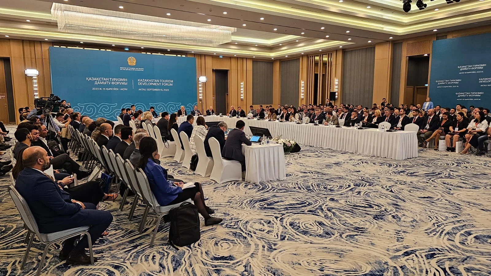 Fettah Tamince ve Neşet Koçkar, Kazakistan’da turizm deneyimlerini paylaştı