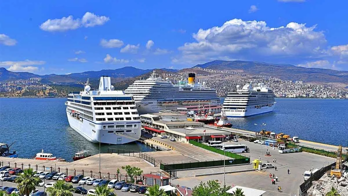 Turizmcilerden, "Alsancak Limanı kruvaziyer ve yolcu taşımacılığına ayrılsın" talebi