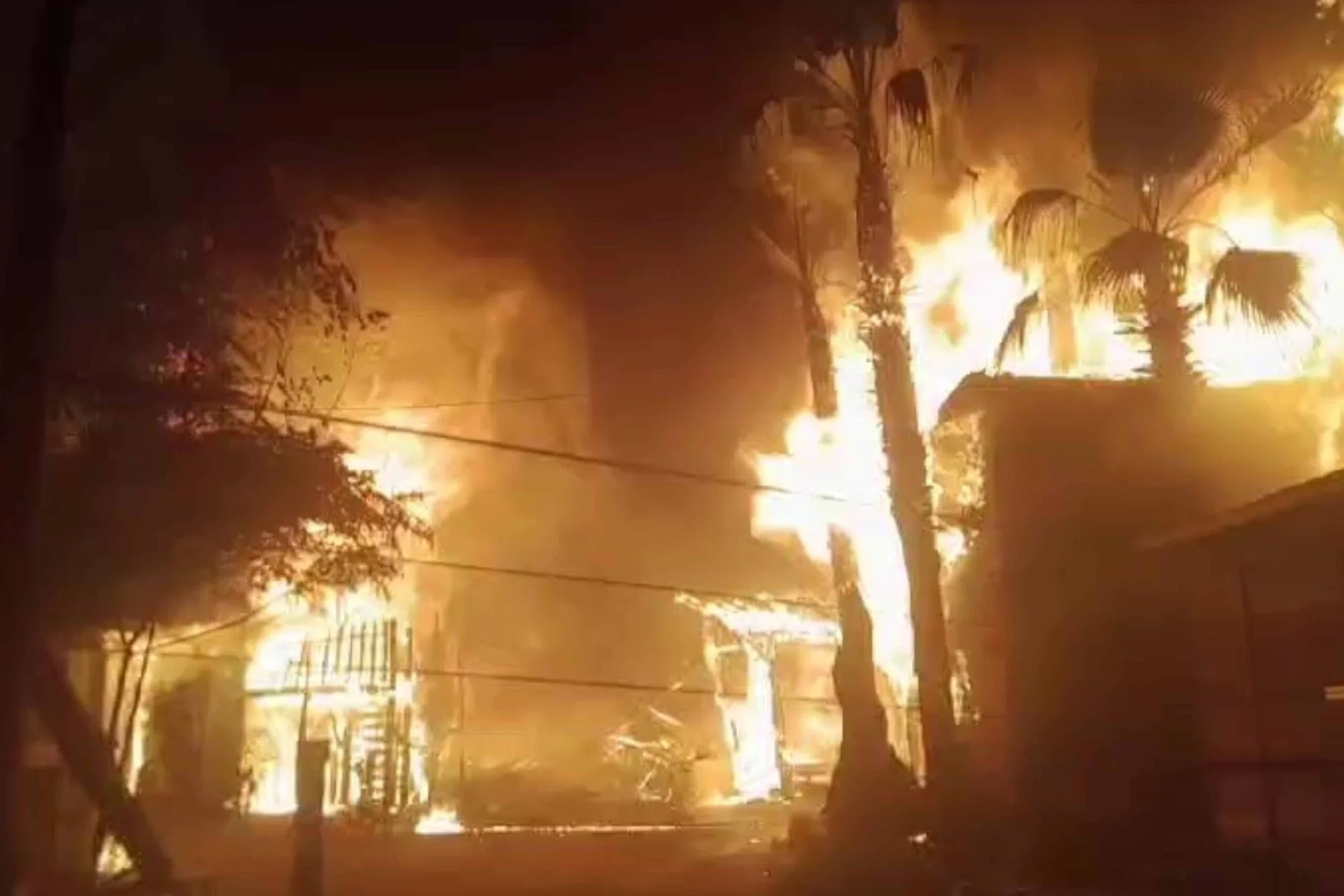 Antalya-Olympos'ta Kadir'in Ağaç Evleri ikinci kez tamamen yandı